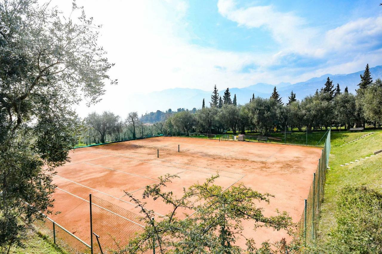 Residence Kormorano Malcesine Lake View Bagian luar foto